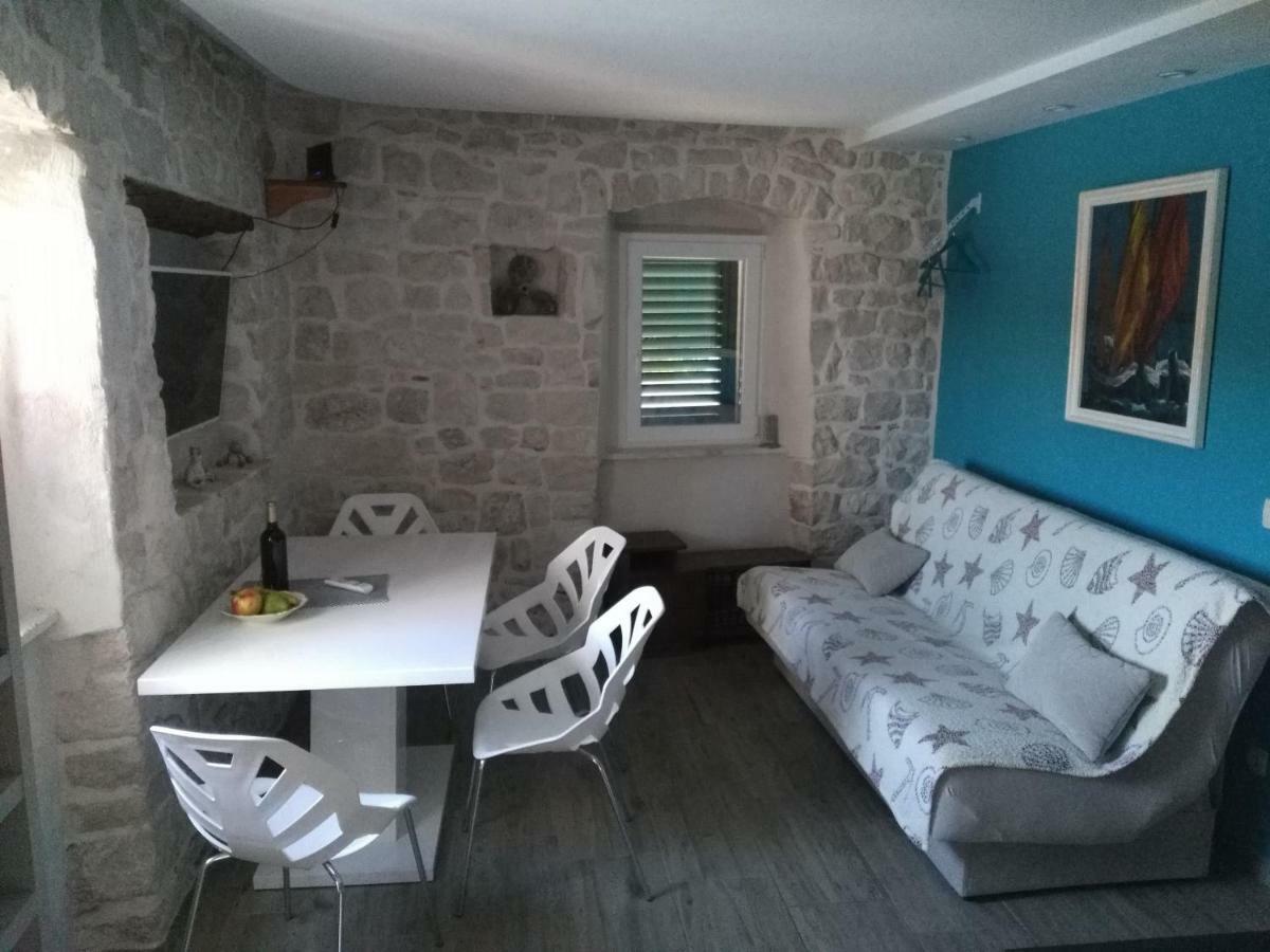 Apartment Buga Slatine Exterior foto